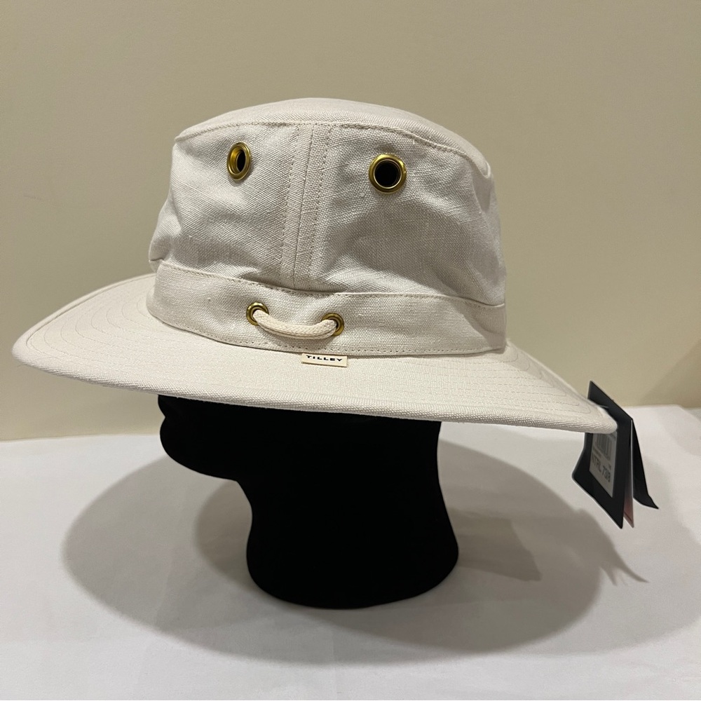 TILLEY T5 HEMP HAT - SIZE 7 3/8- NWT - UNISEX - CREME
MADE IN CANADA 🇨🇦